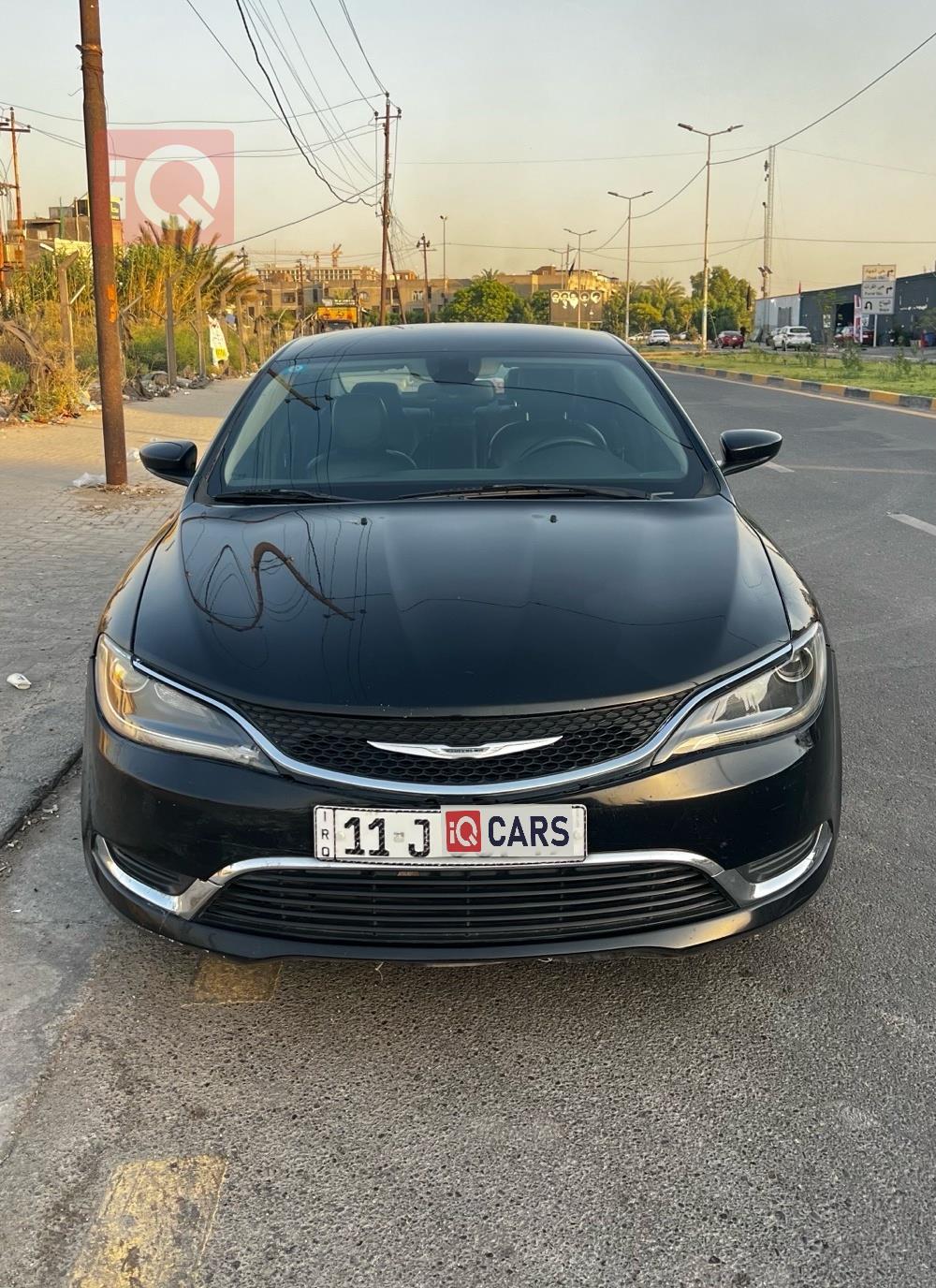 كرايسلر 200